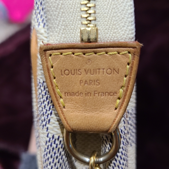 Sold - Picture 2 of 11